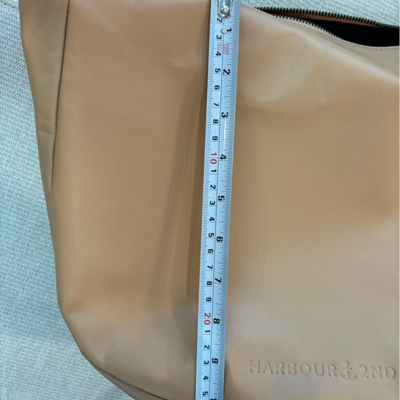 NWT handbag - Picture 7 of 12